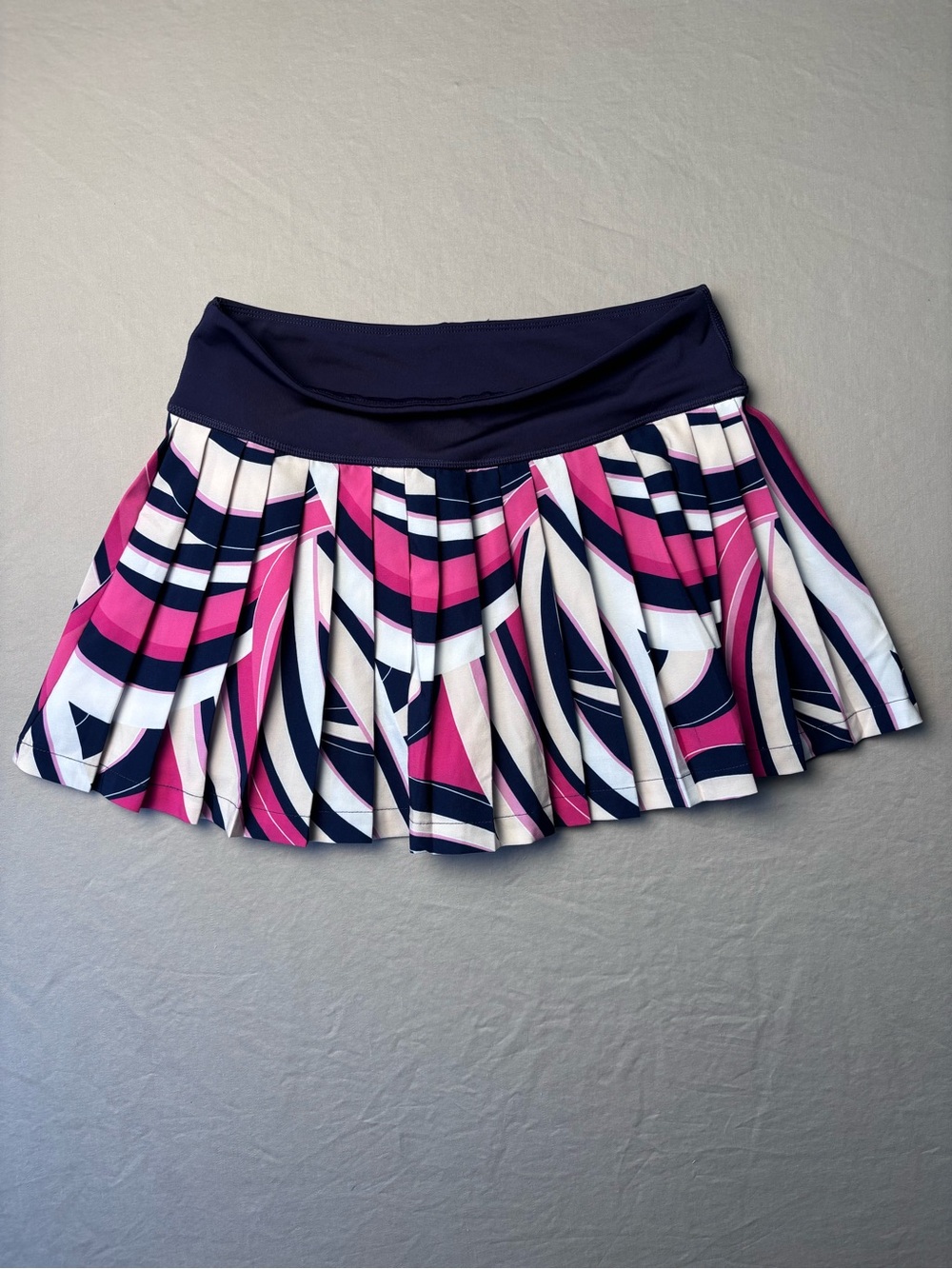 Fila Tennis Skort in Bright Pink, Navy & White -Size Small